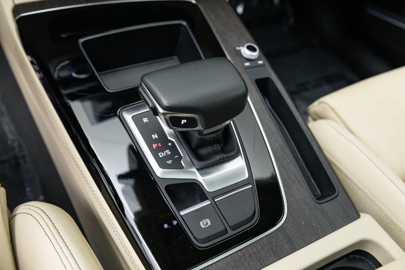 Thumbnail: 2024 Audi Q5 - 17