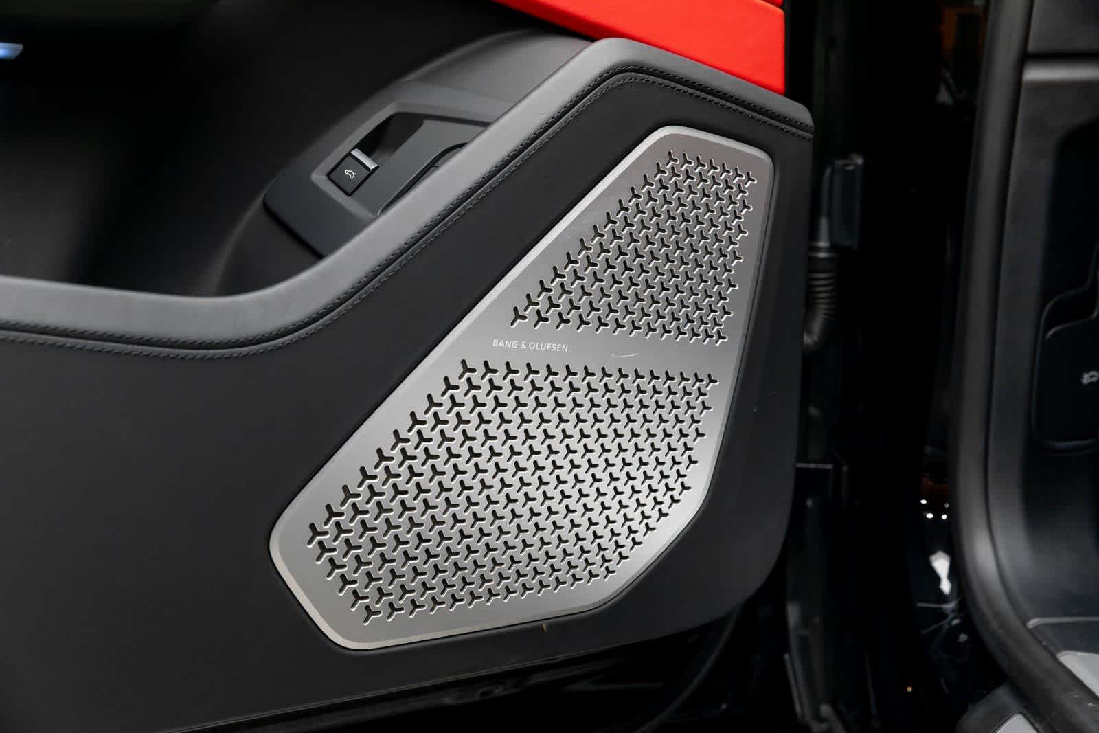 Thumbnail: 2022 Lamborghini Urus - 26