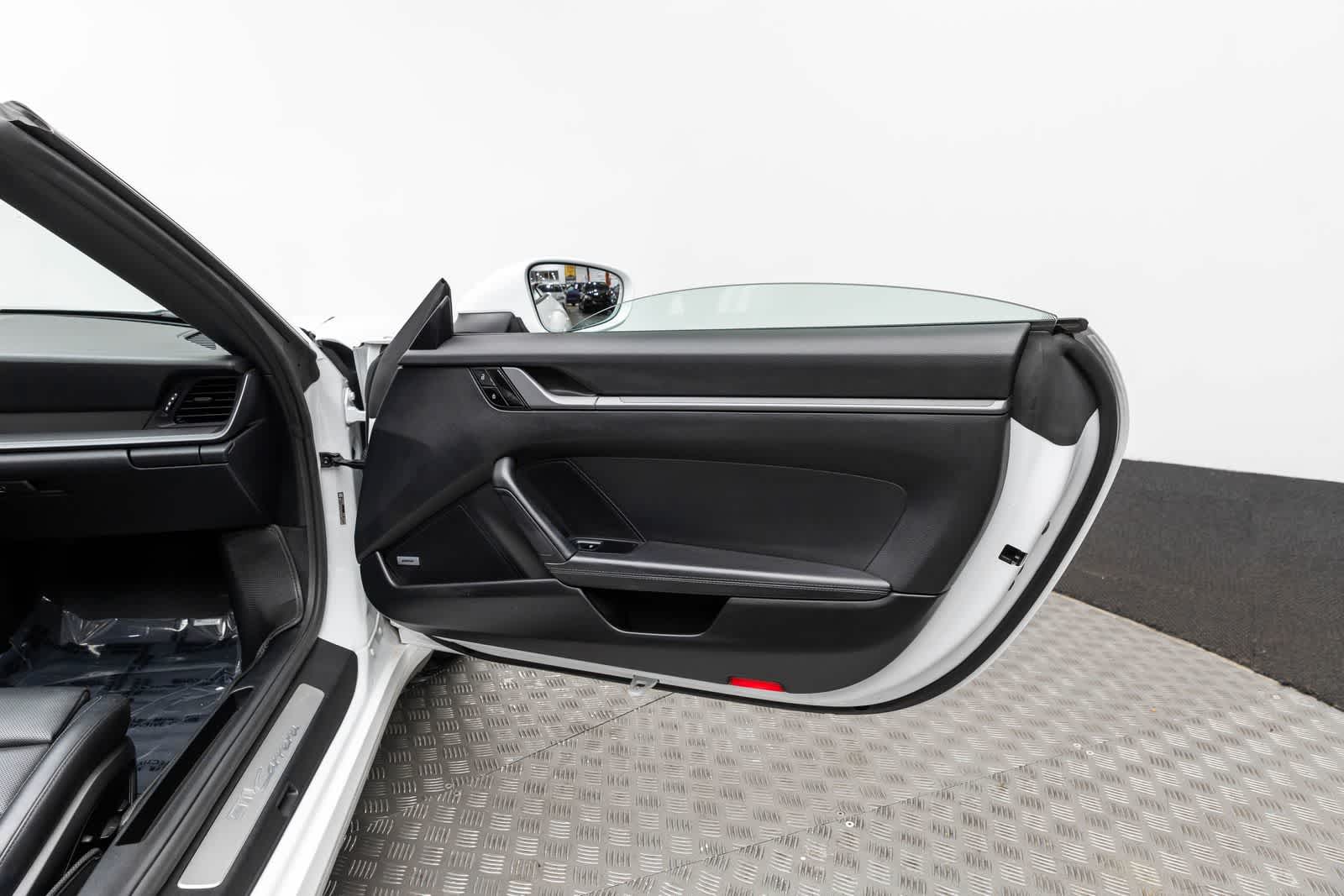 Thumbnail: 2020 Porsche 911 - 43
