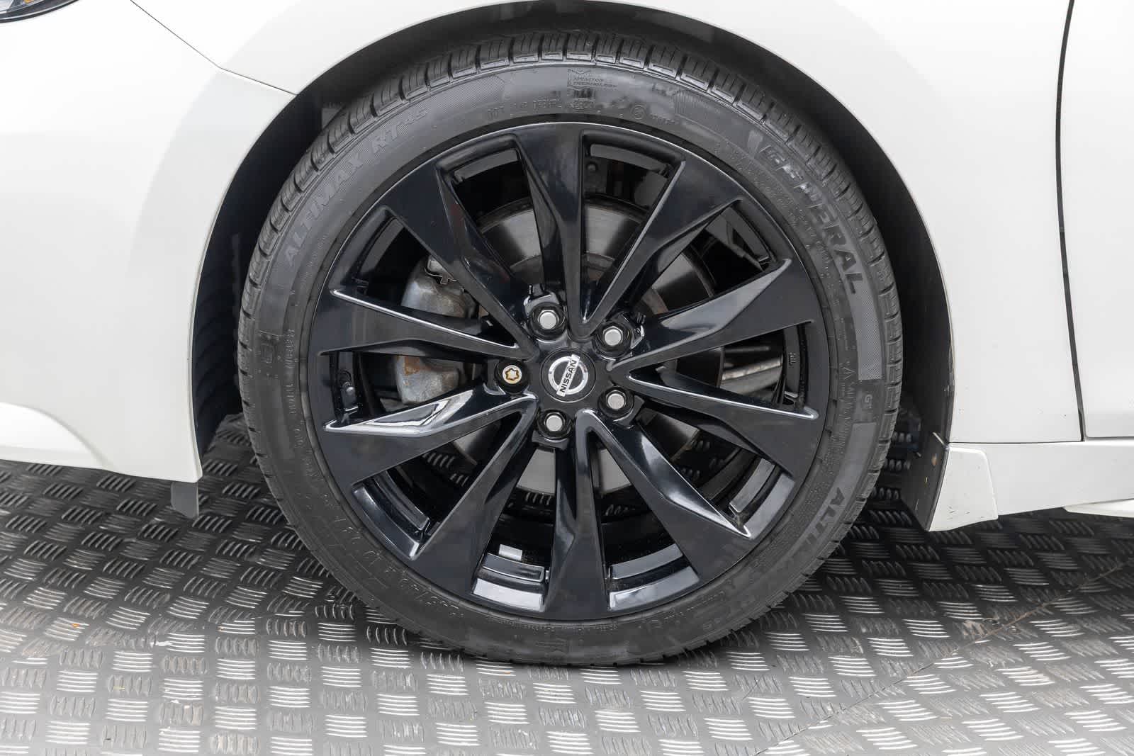 Thumbnail: 2021 Nissan Maxima - 8