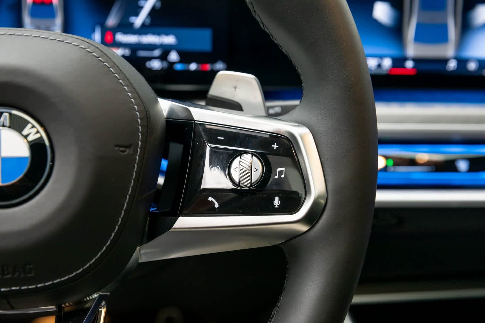 Thumbnail: 2024 BMW 7 Series - 35