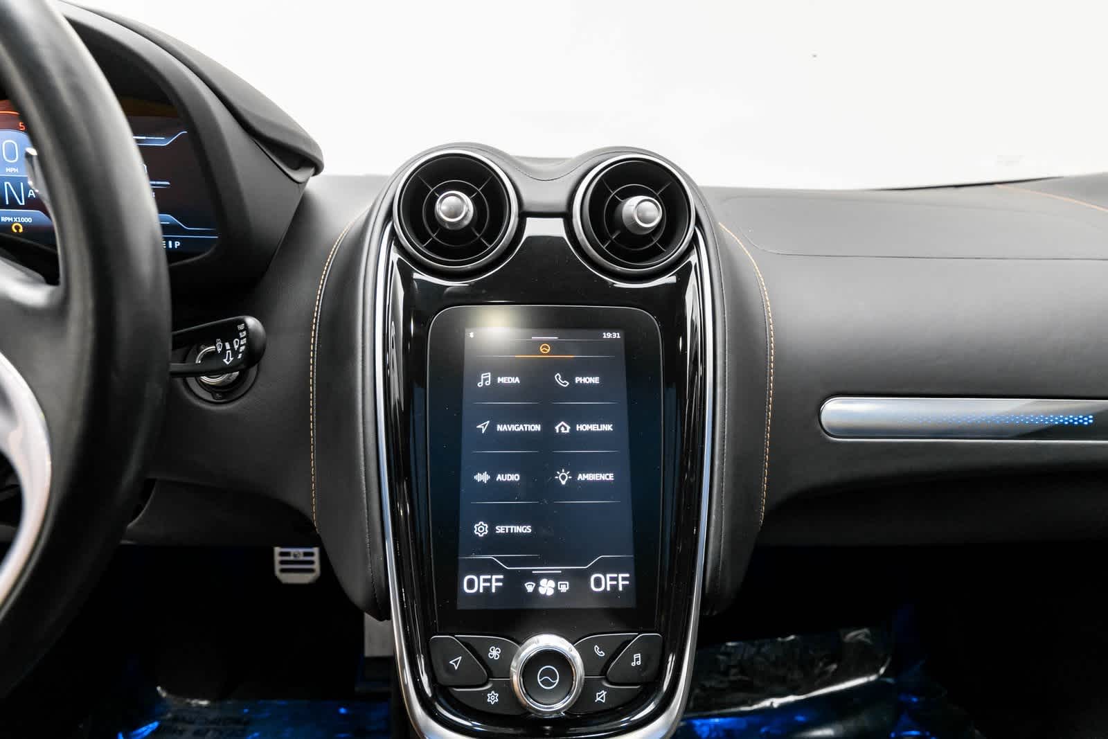 Thumbnail: 2023 Mclaren GT - 10