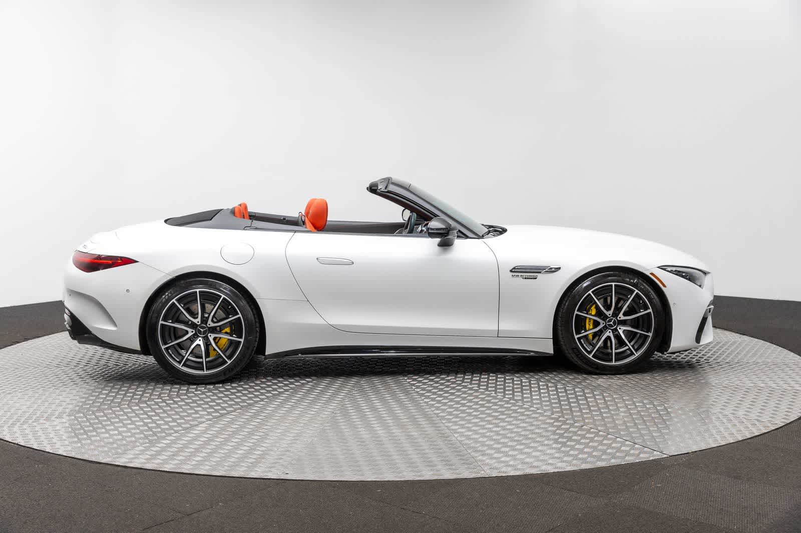 Thumbnail: 2022 Mercedes-Benz SL-Class - 51
