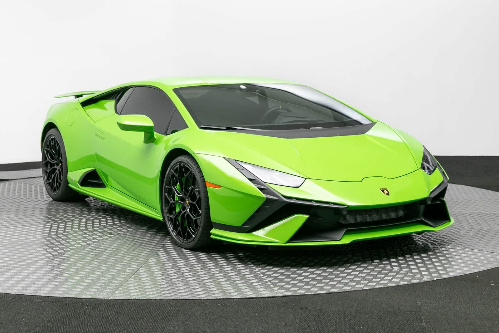Thumbnail: 2023 Lamborghini Huracan - 45