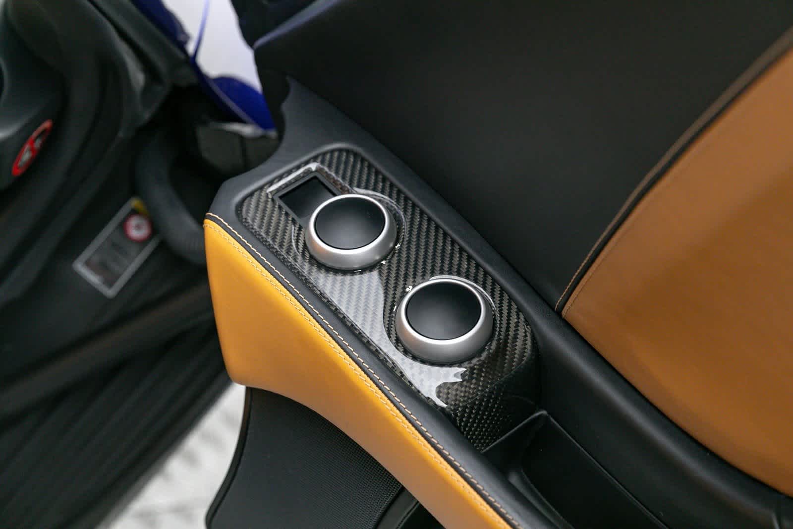 Thumbnail: 2015 Mclaren  - 36