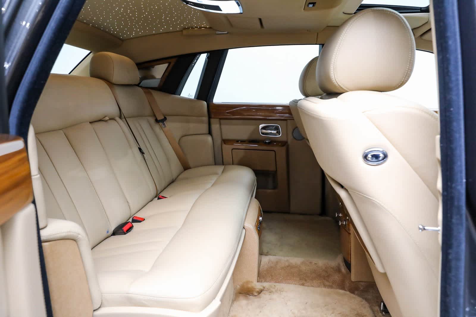 Thumbnail: 2015 Rolls-Royce Phantom - 9