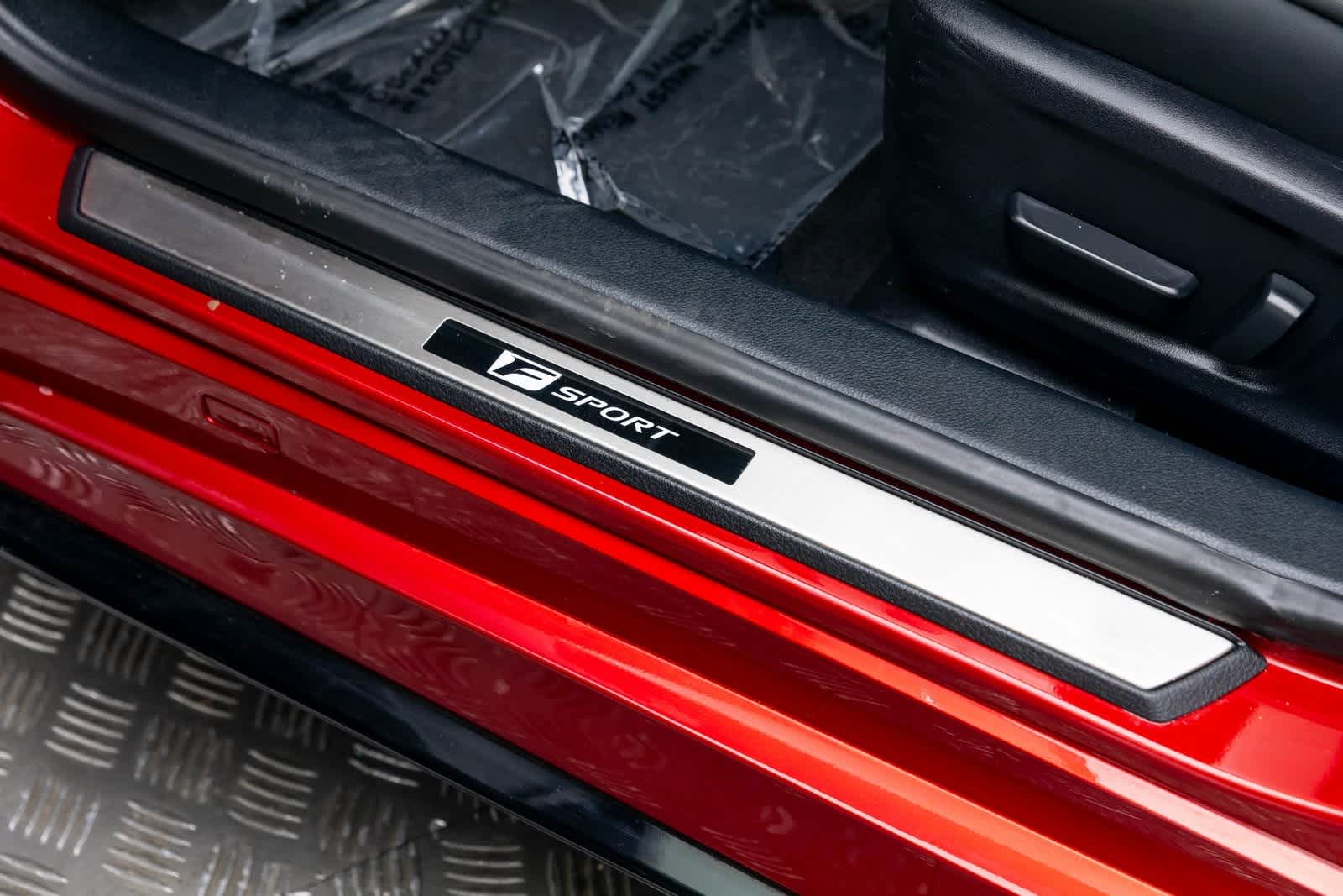 Thumbnail: 2021 Lexus IS - 25