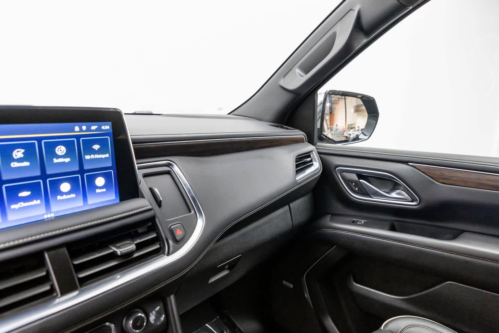 Thumbnail: 2024 Chevrolet Suburban - 33