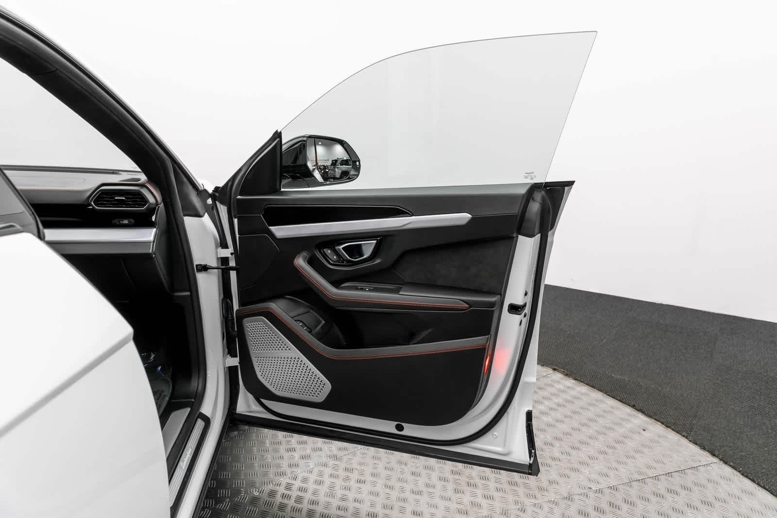 2021 Lamborghini Urus S 45