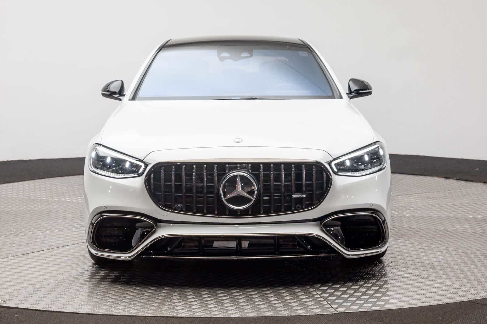 Thumbnail: 2024 Mercedes-Benz S-Class - 6