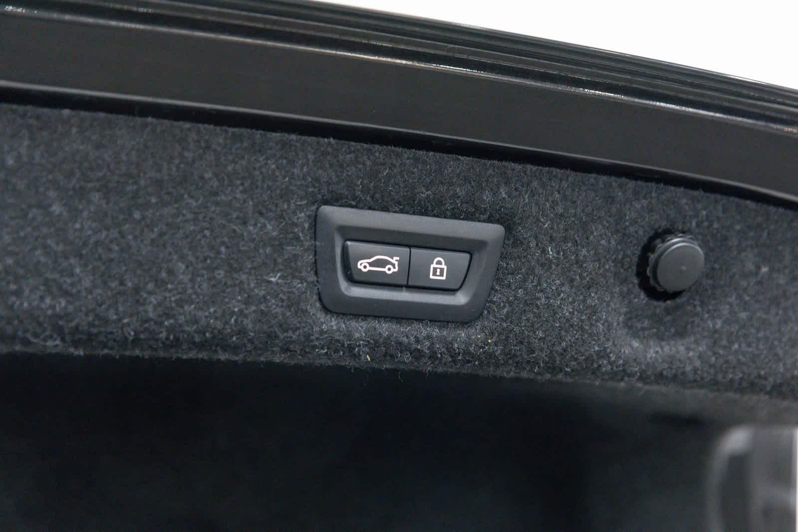 Thumbnail: 2023 BMW M5 - 43