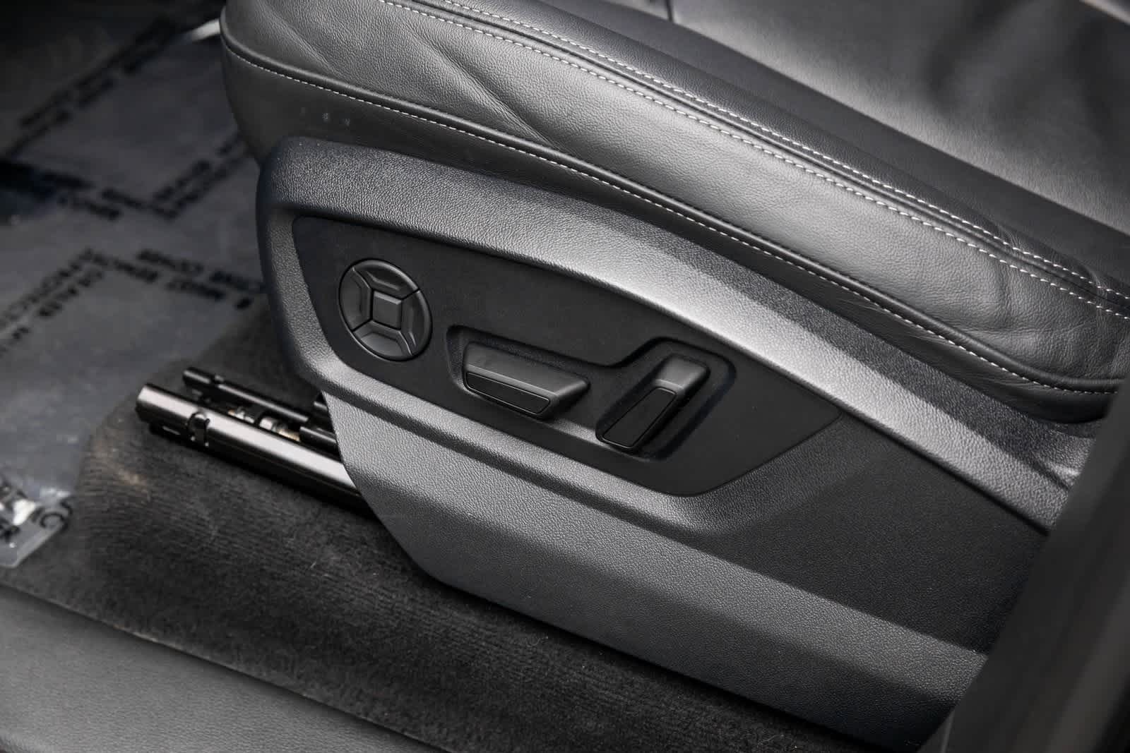 Thumbnail: 2025 Audi Q7 - 26