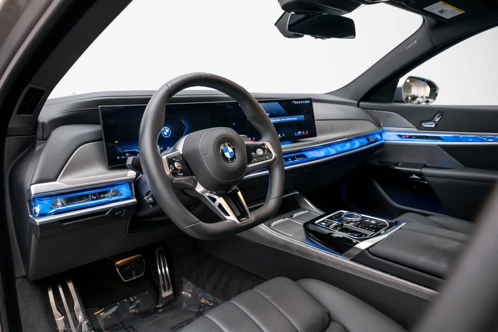 Thumbnail: 2024 BMW 7 Series - 2