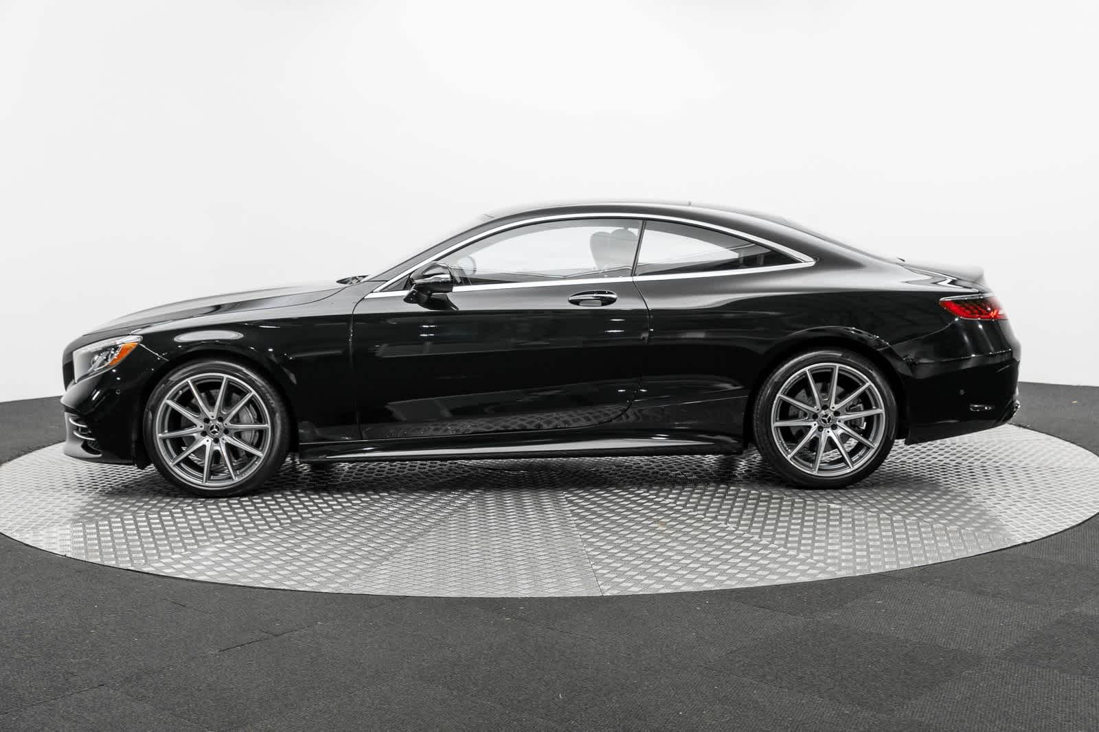 Thumbnail: 2020 Mercedes-Benz S-Class - 3