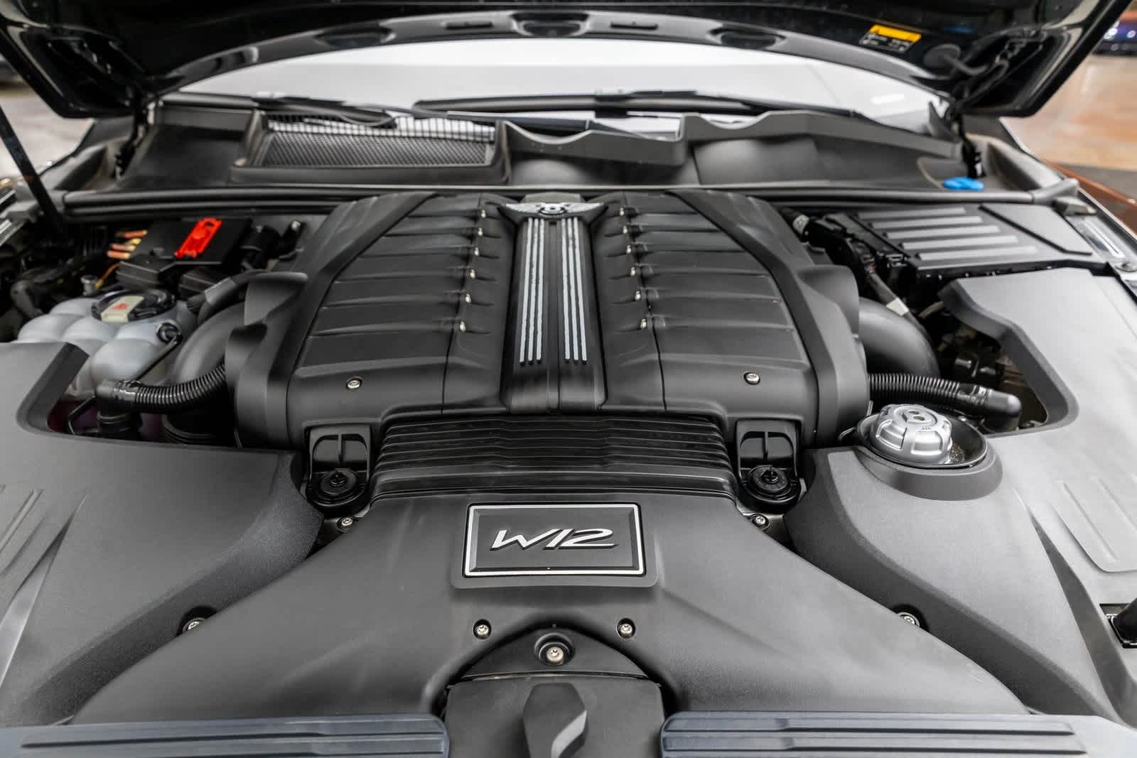 Thumbnail: 2020 Bentley Bentayga - 9