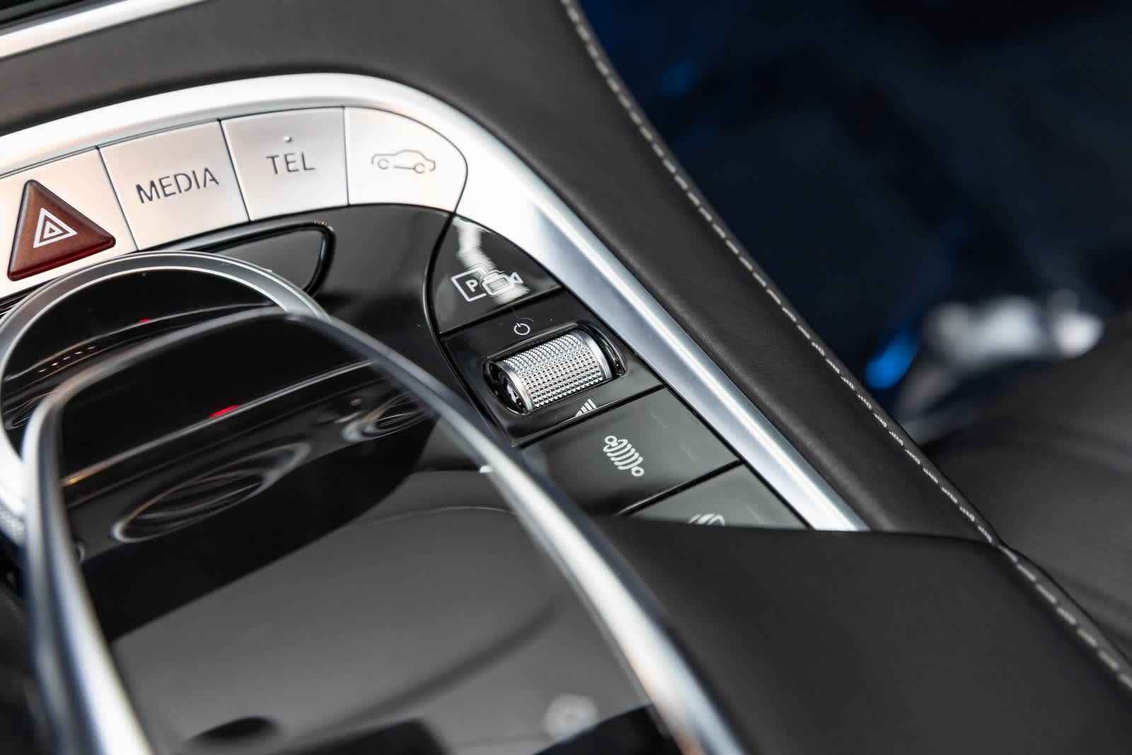 Thumbnail: 2019 Mercedes-Benz S-Class - 38