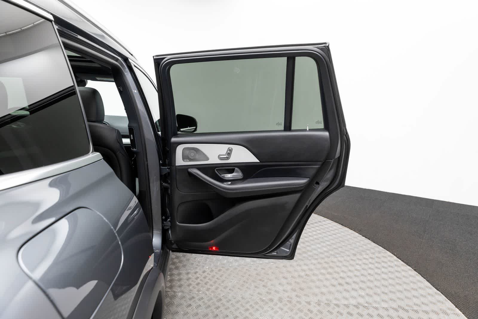Thumbnail: 2025 Mercedes-Benz GLS - 49