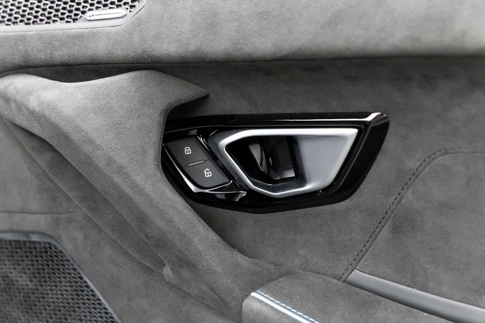 Thumbnail: 2024 Lamborghini Huracan - 46