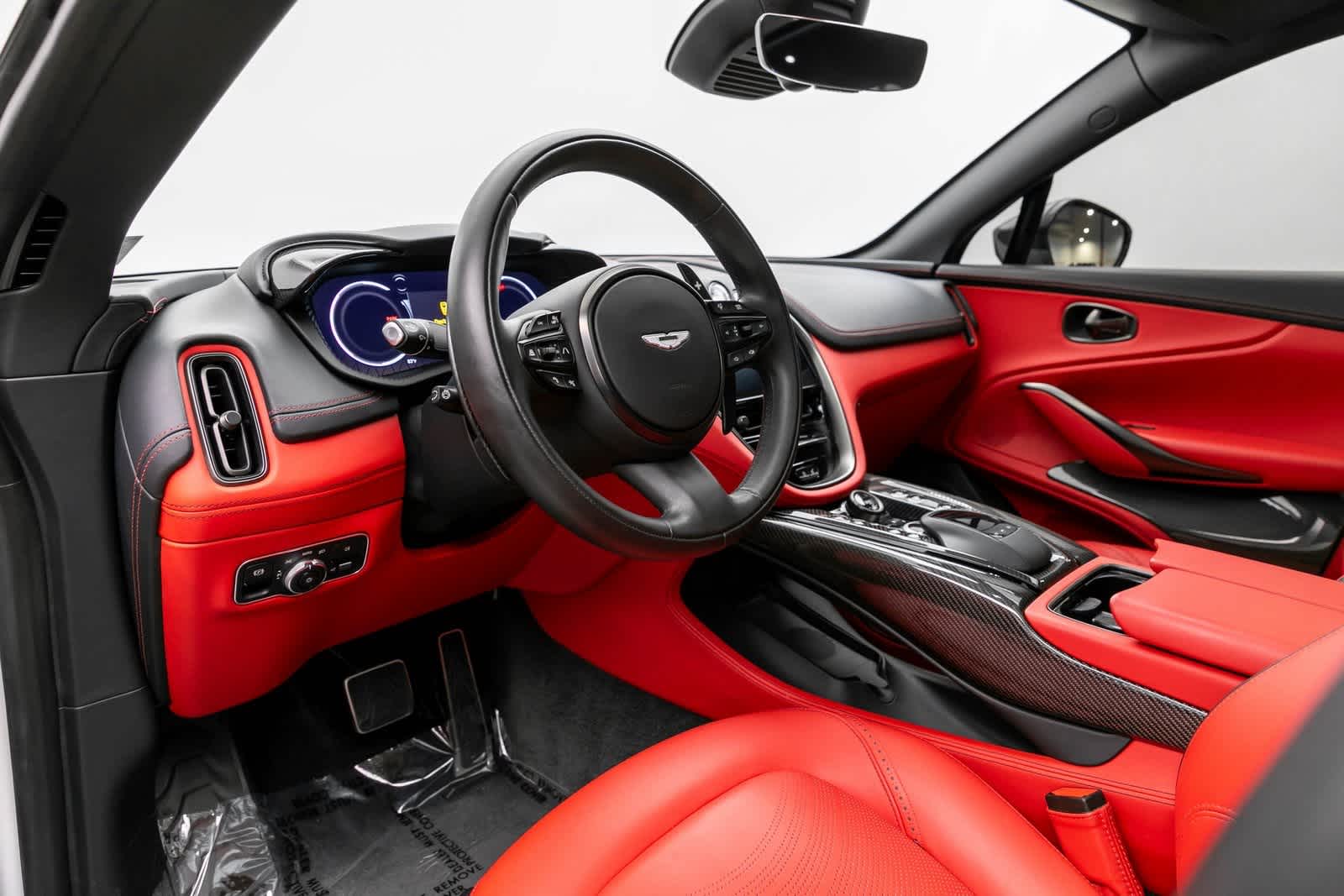 Thumbnail: 2023 Aston Martin DBX - 2