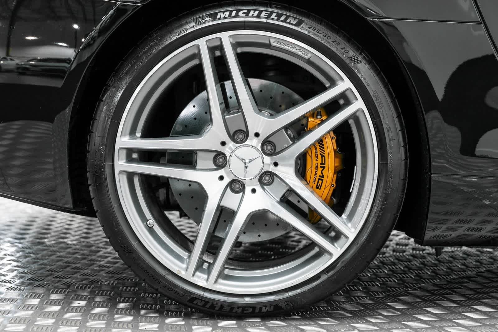 Thumbnail: 2012 Mercedes-Benz SLS AMG - 44