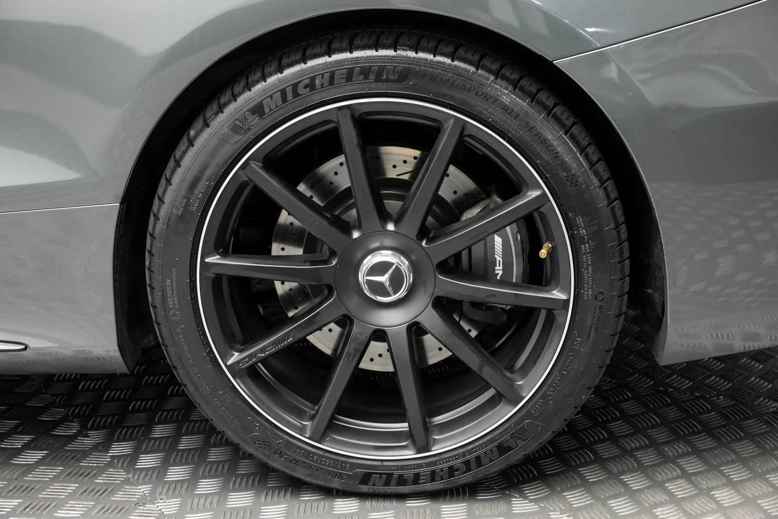 Thumbnail: 2017 Mercedes-Benz S-Class - 36