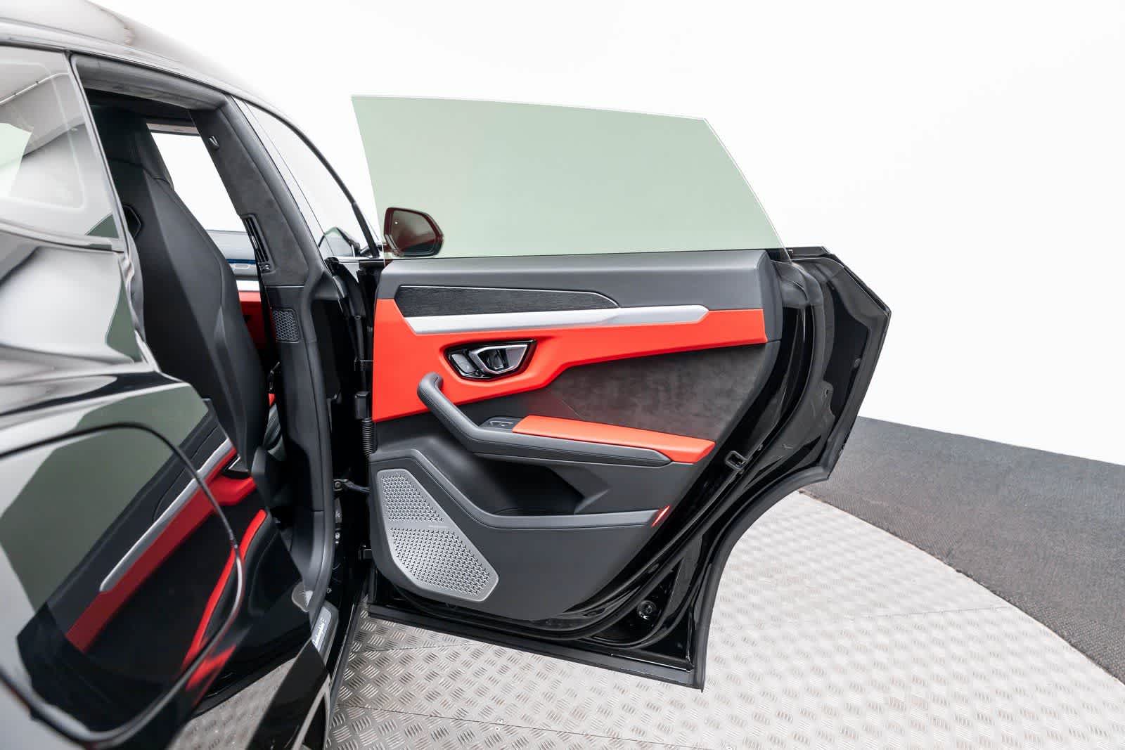 Thumbnail: 2022 Lamborghini Urus - 45