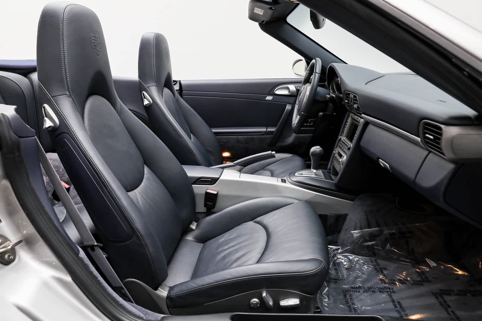 Thumbnail: 2007 Porsche 911 - 16