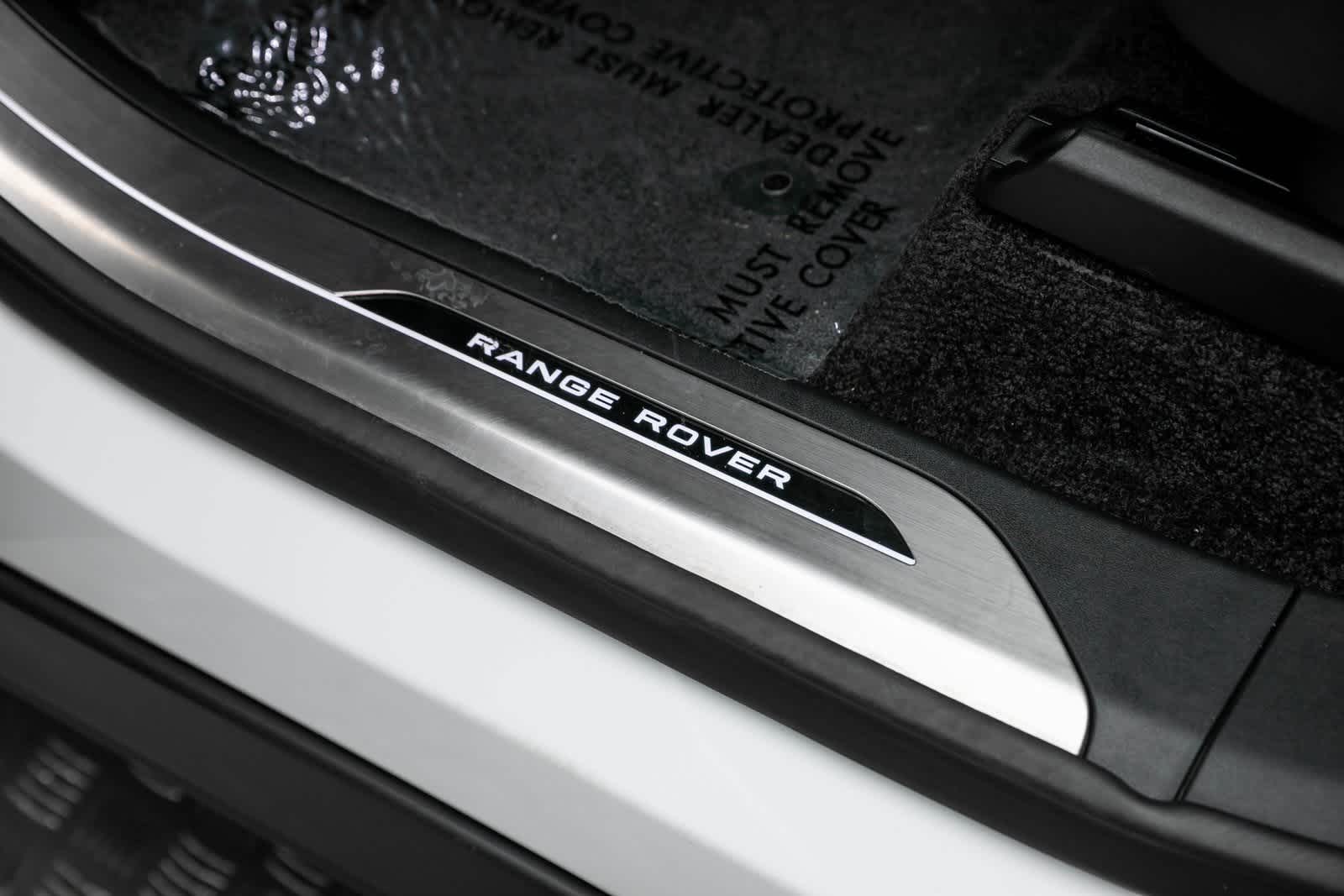 Thumbnail: 2025 Land Rover Range Rover - 30