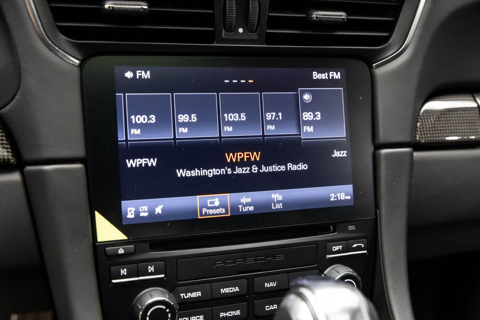 Thumbnail: 2019 Porsche 911 - 19