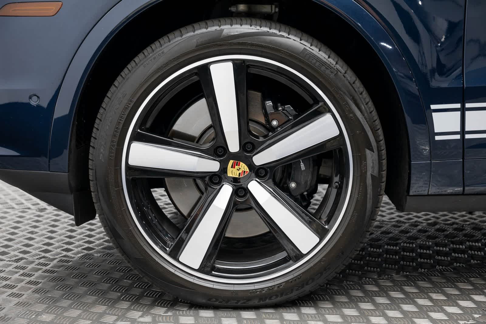 Thumbnail: 2024 Porsche  - 7