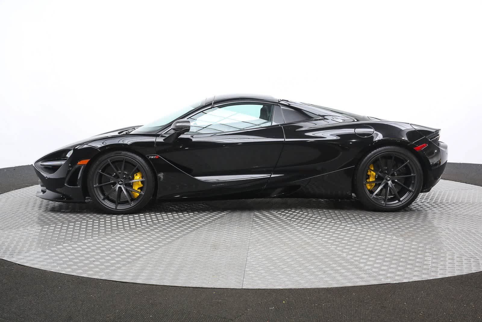 Thumbnail: 2022 Mclaren 720S - 3