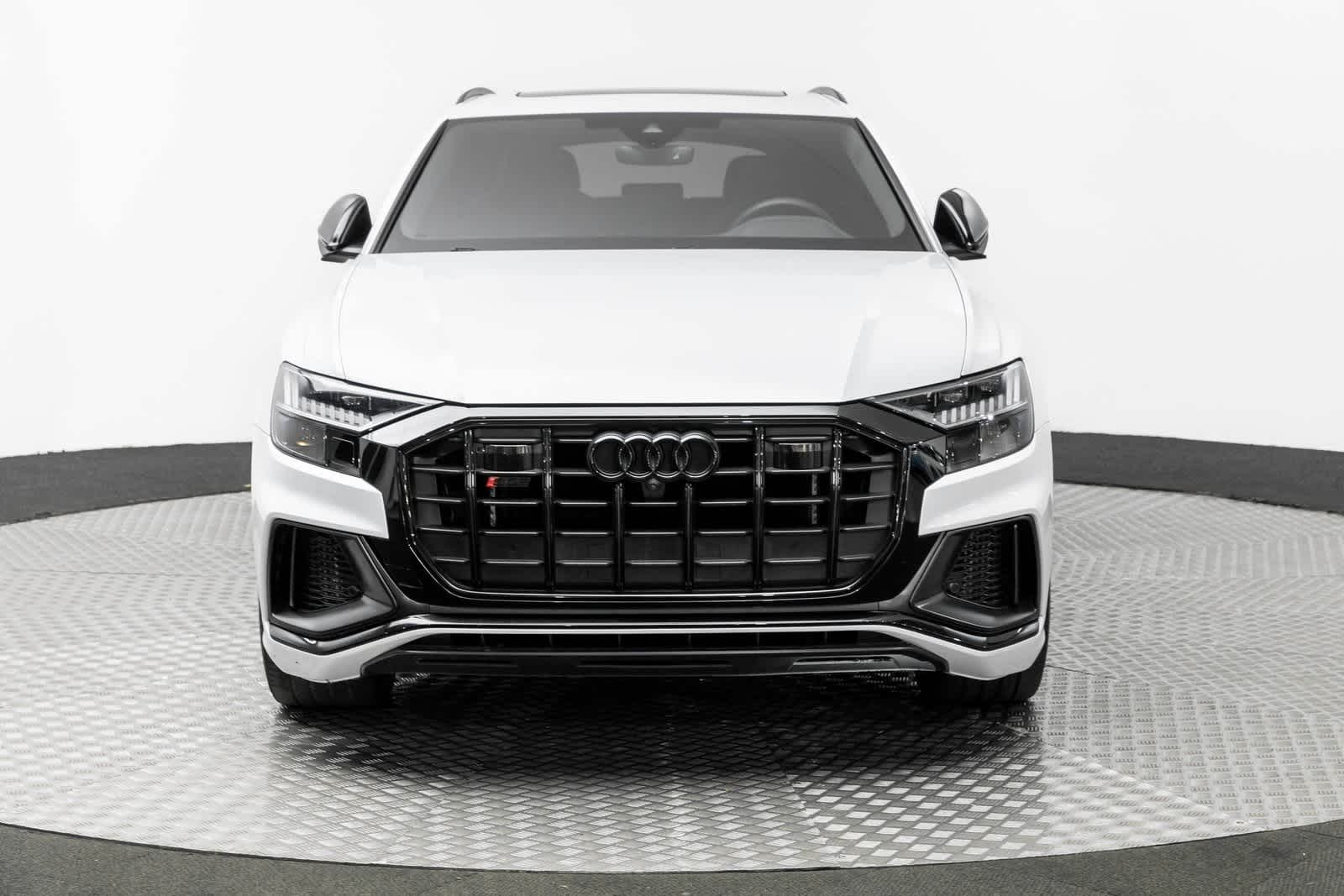 Thumbnail: 2023 Audi SQ8 - 6