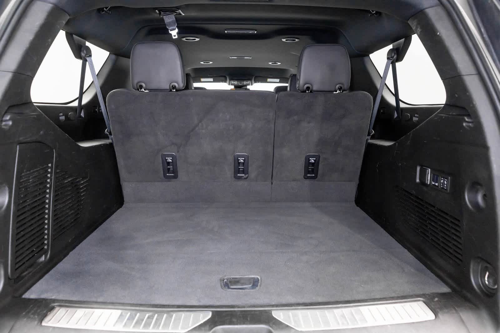 Thumbnail: 2024 Chevrolet Suburban - 19