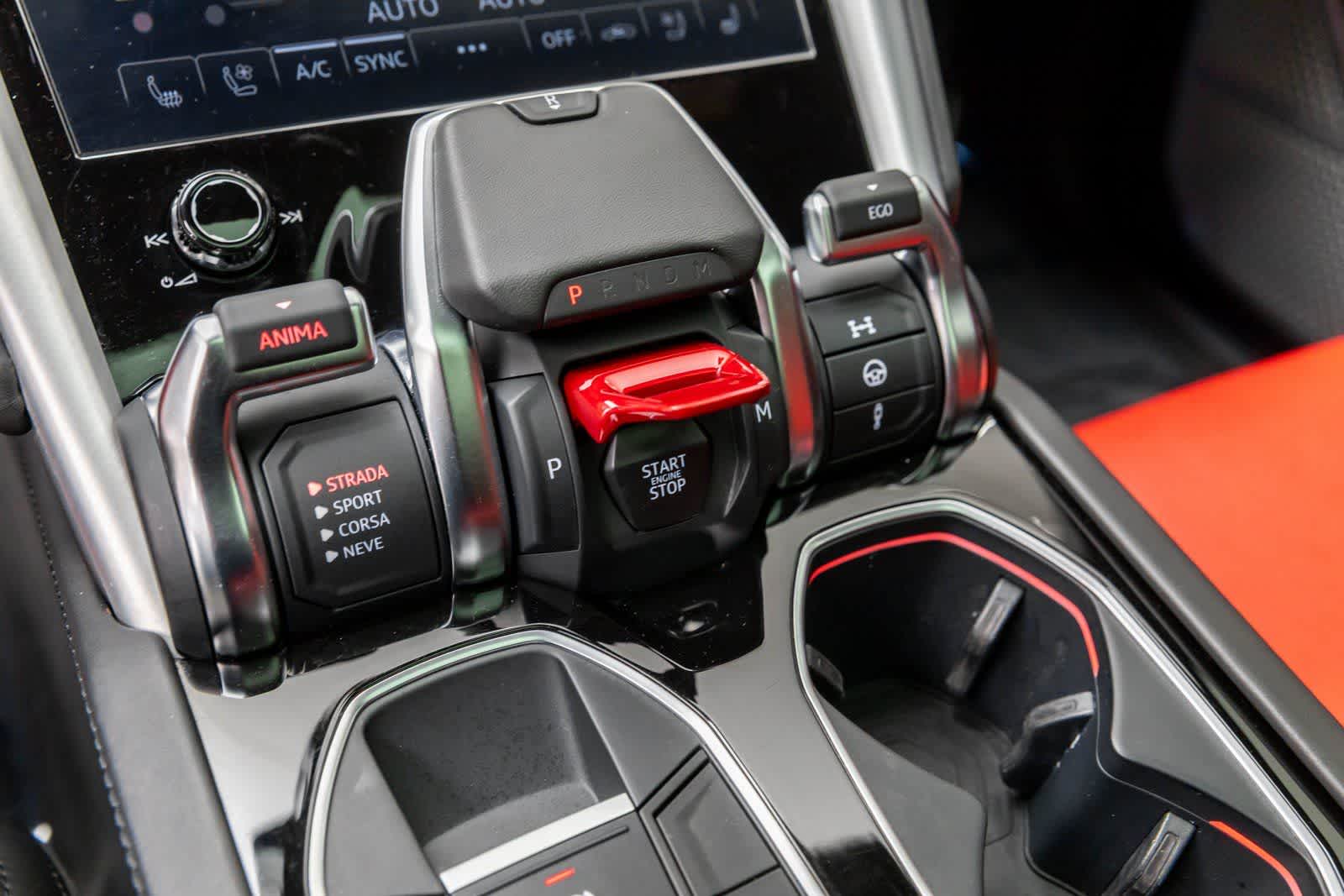 Thumbnail: 2022 Lamborghini Urus - 16