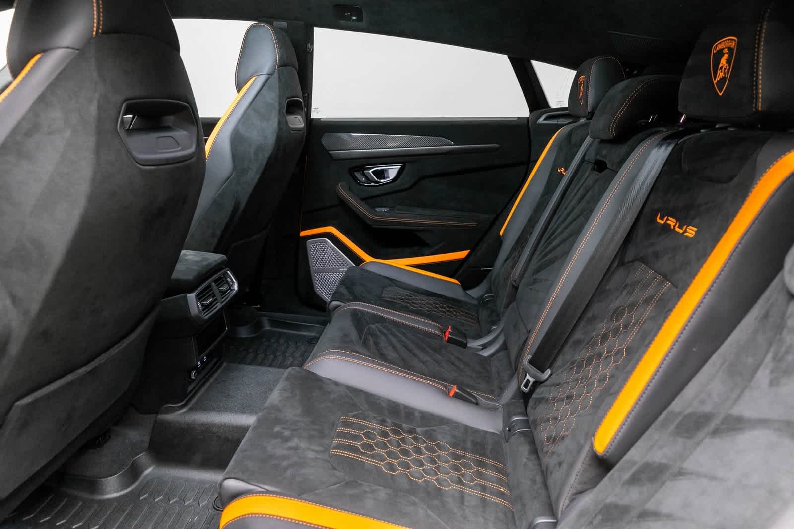 Thumbnail: 2024 Lamborghini Urus - 11