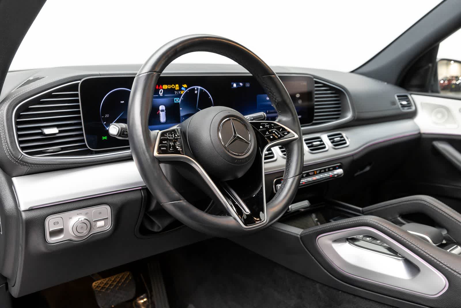 Thumbnail: 2025 Mercedes-Benz GLS - 2