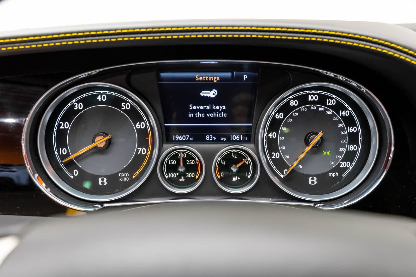 Thumbnail: 2014 Bentley Continental - 20