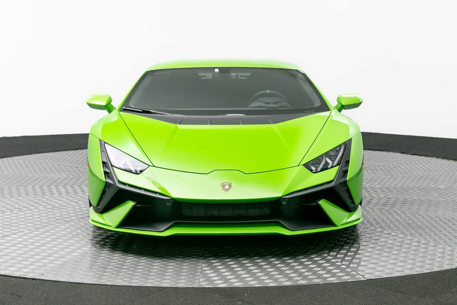 Thumbnail: 2023 Lamborghini Huracan - 6