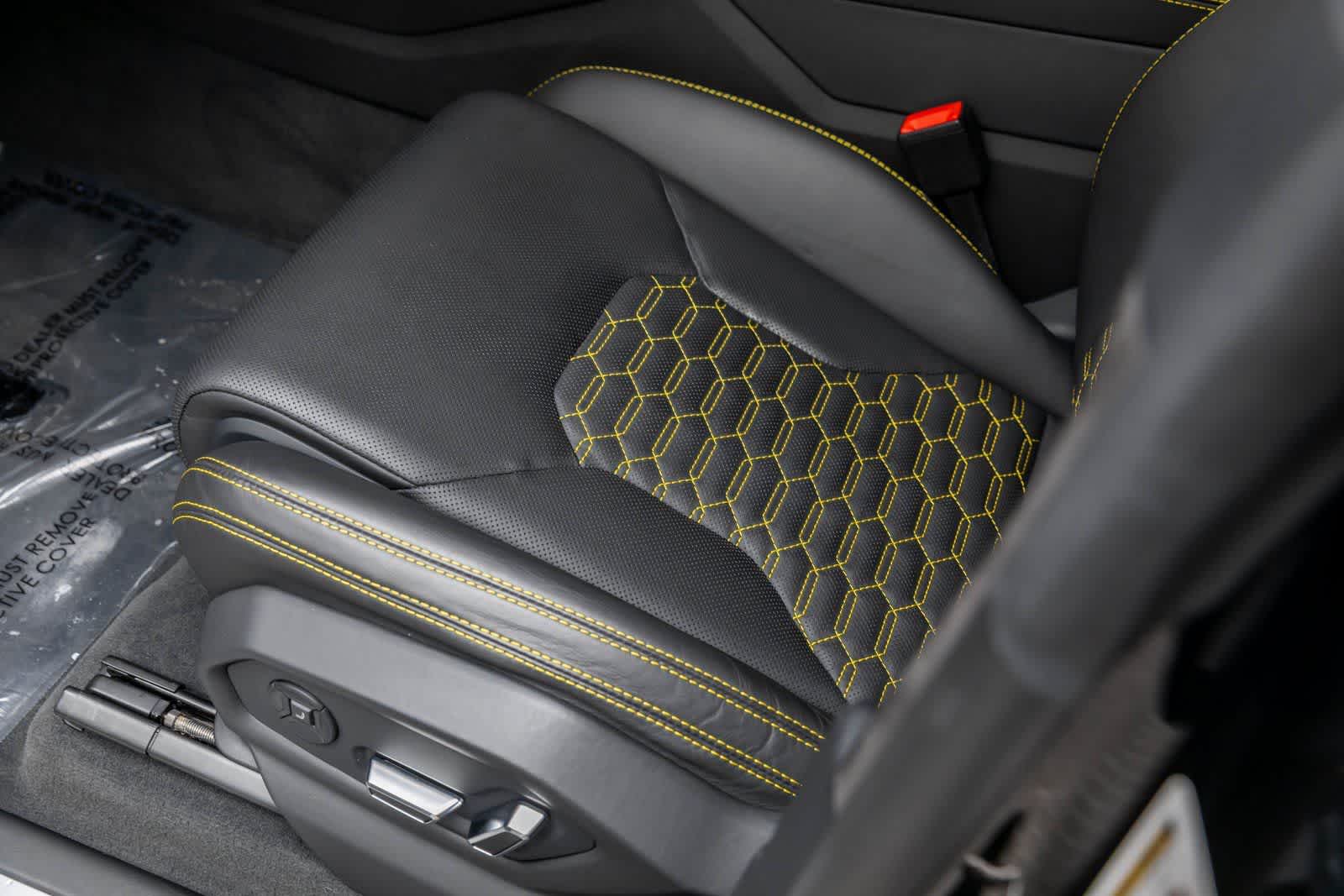 Thumbnail: 2022 Lamborghini Urus - 28