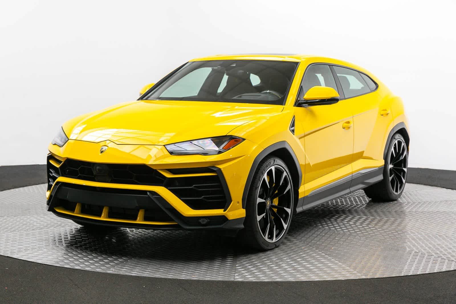 2020 Lamborghini Urus S -
                Sterling, VA