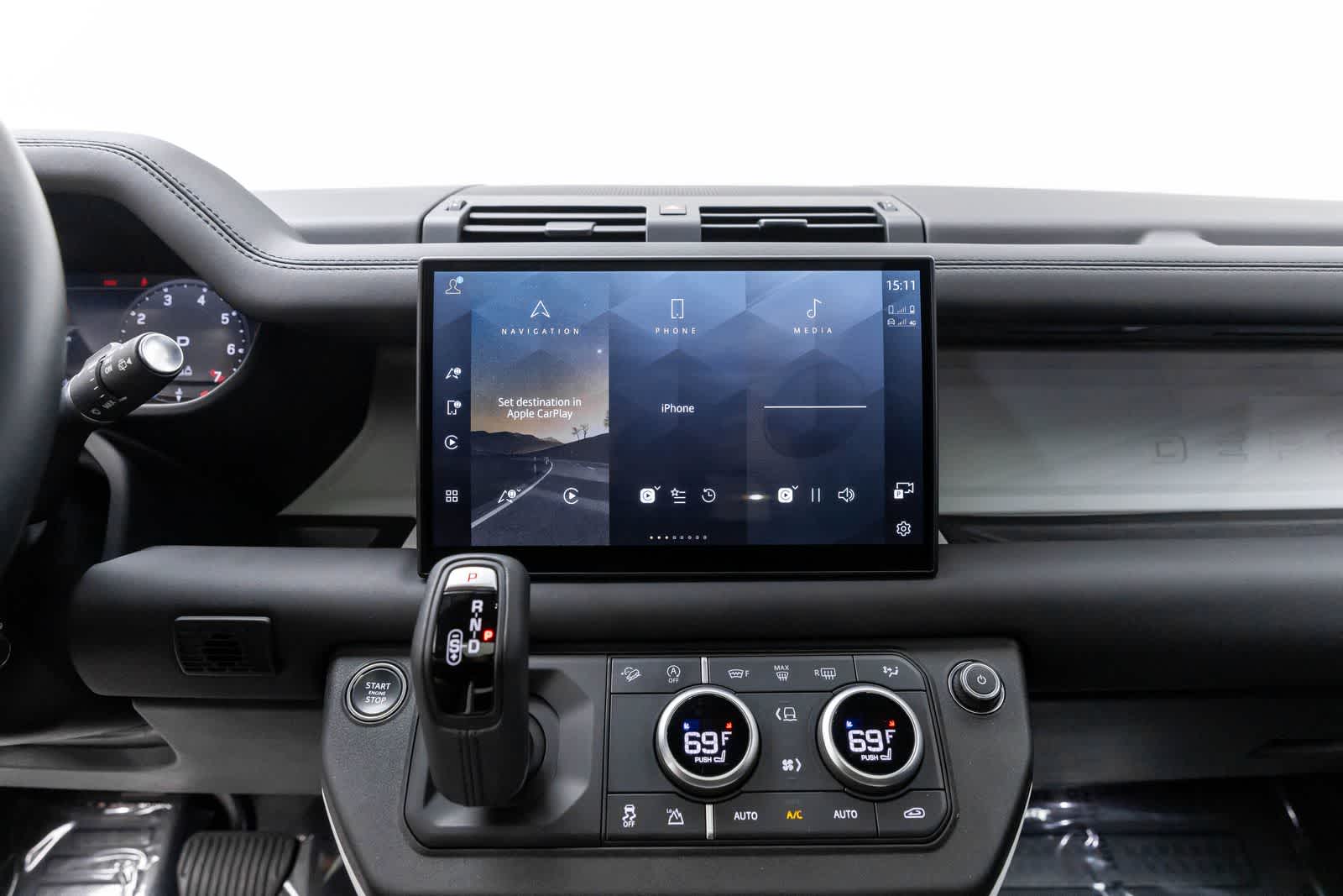 Thumbnail: 2025 Land Rover Defender - 9