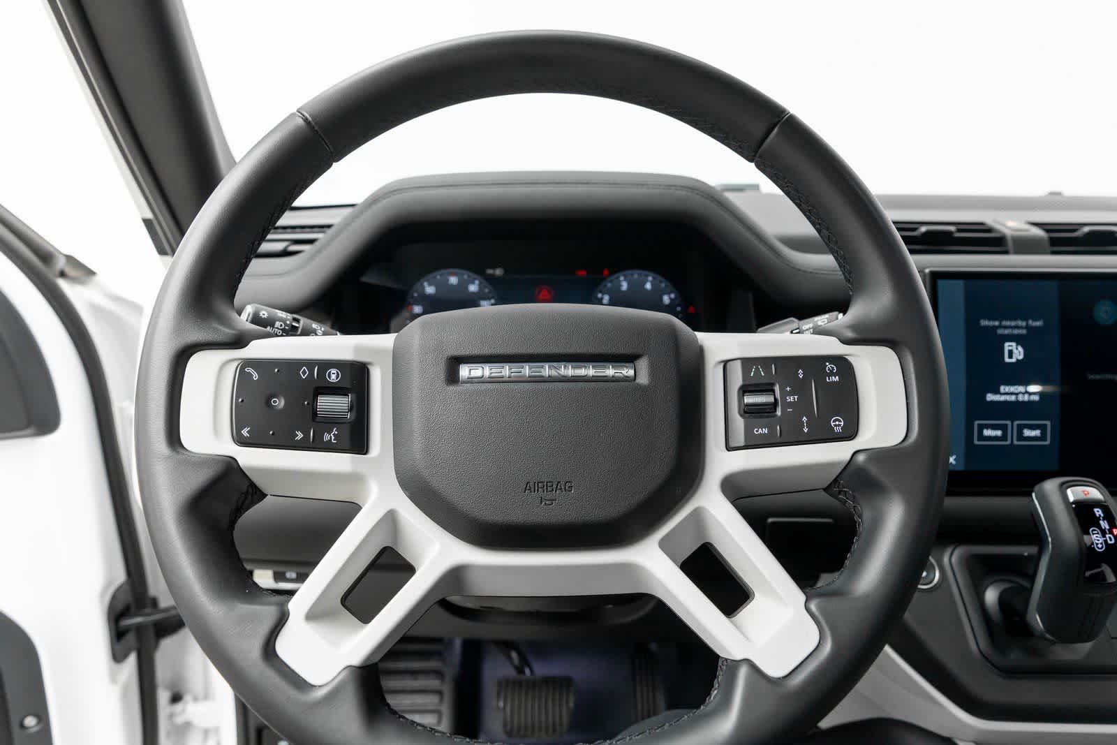 Thumbnail: 2025 Land Rover Defender - 15