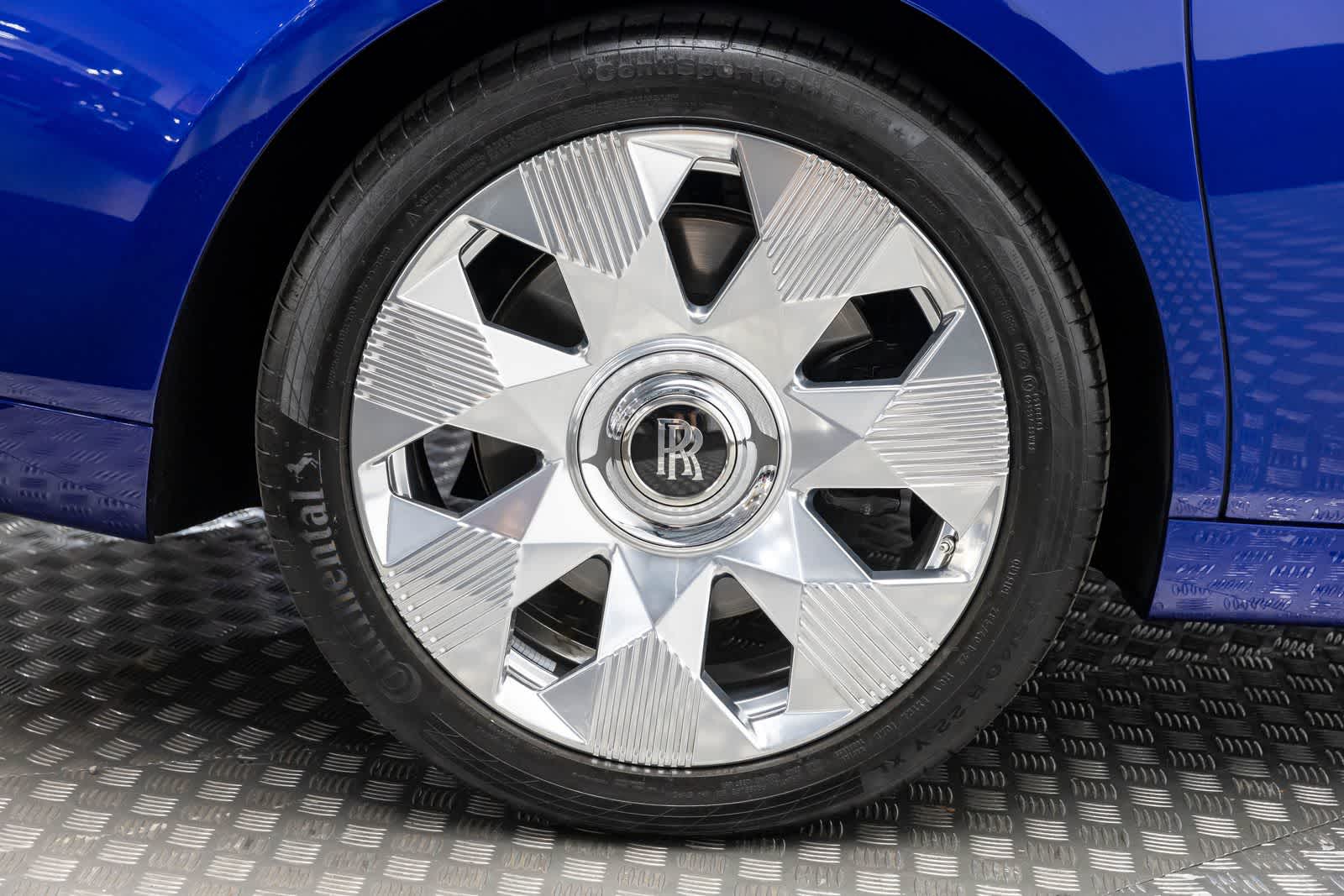 Thumbnail: 2023 Rolls-Royce Phantom - 50