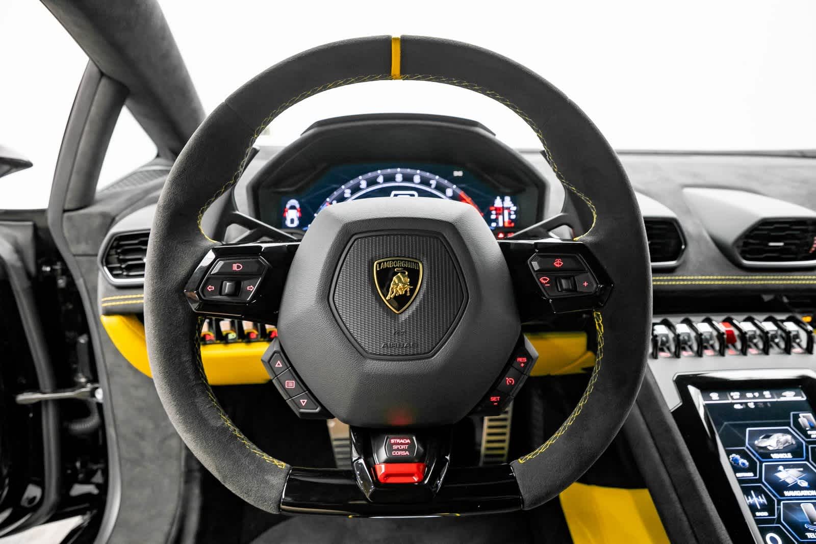 Thumbnail: 2024 Lamborghini Huracan - 12