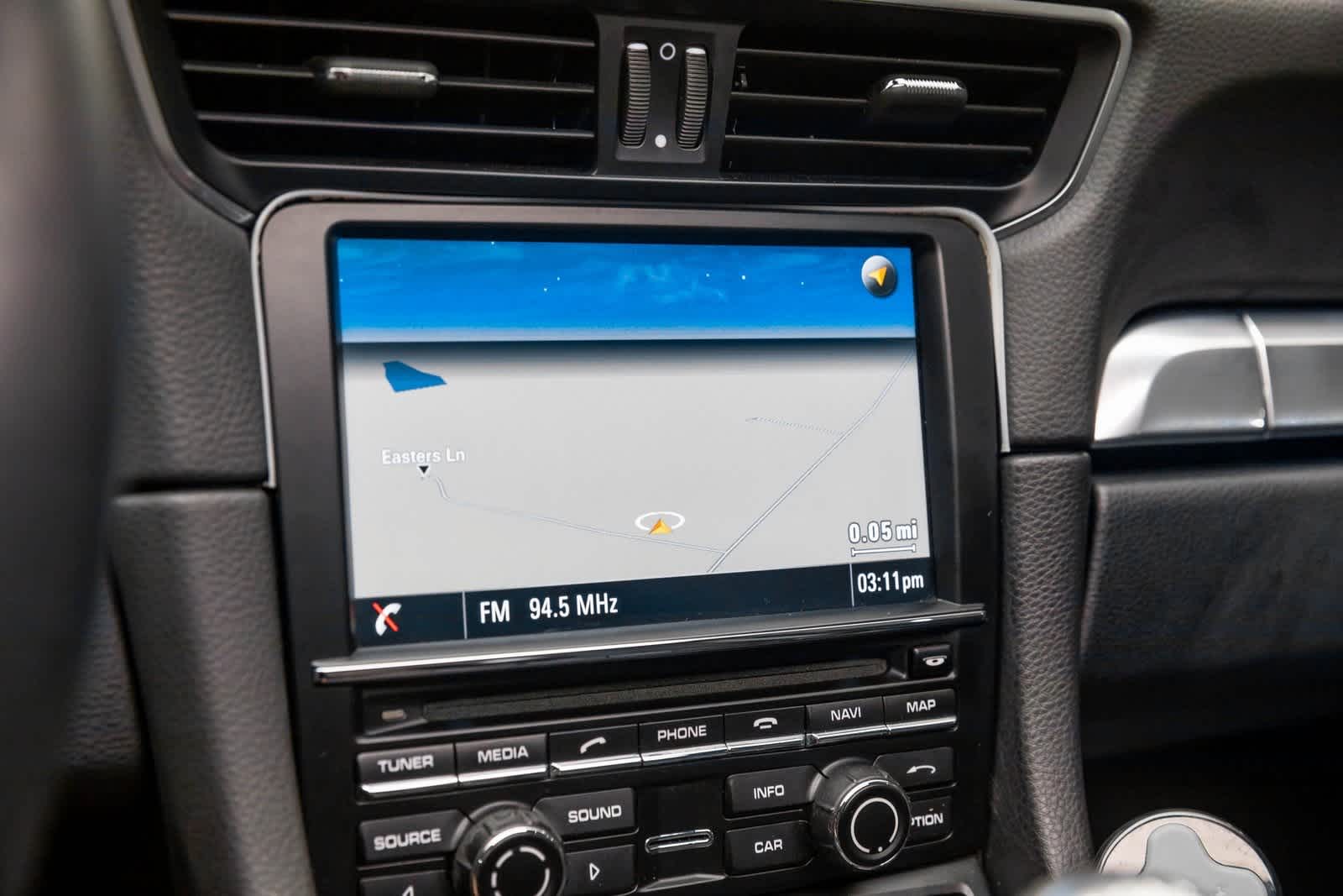 Thumbnail: 2015 Porsche 911 - 18