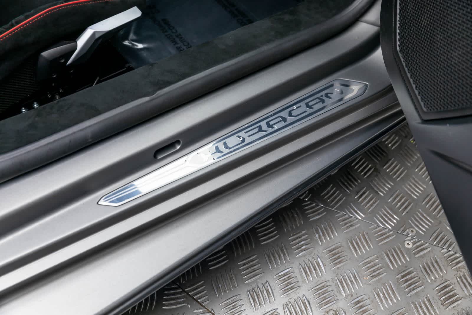 Thumbnail: 2022 Lamborghini Huracan - 39