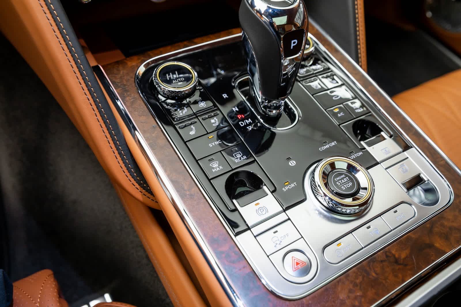 Thumbnail: 2023 Bentley Flying Spur - 38