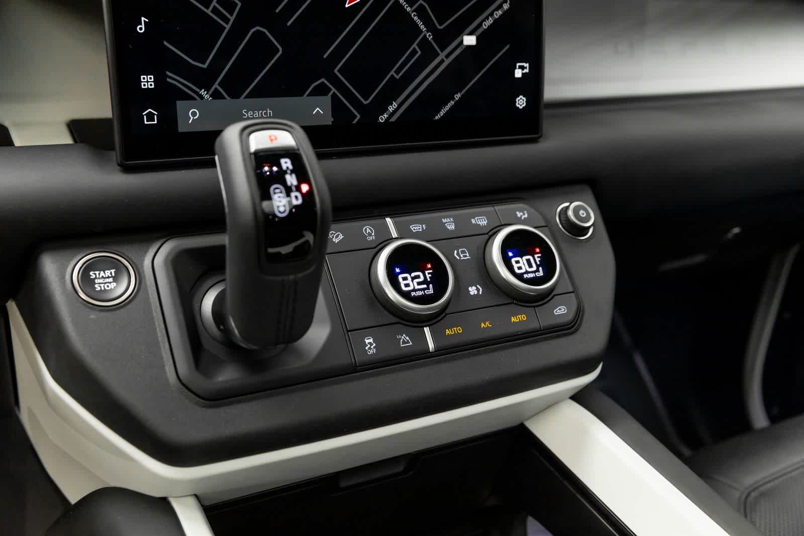 Thumbnail: 2025 Land Rover Defender - 31