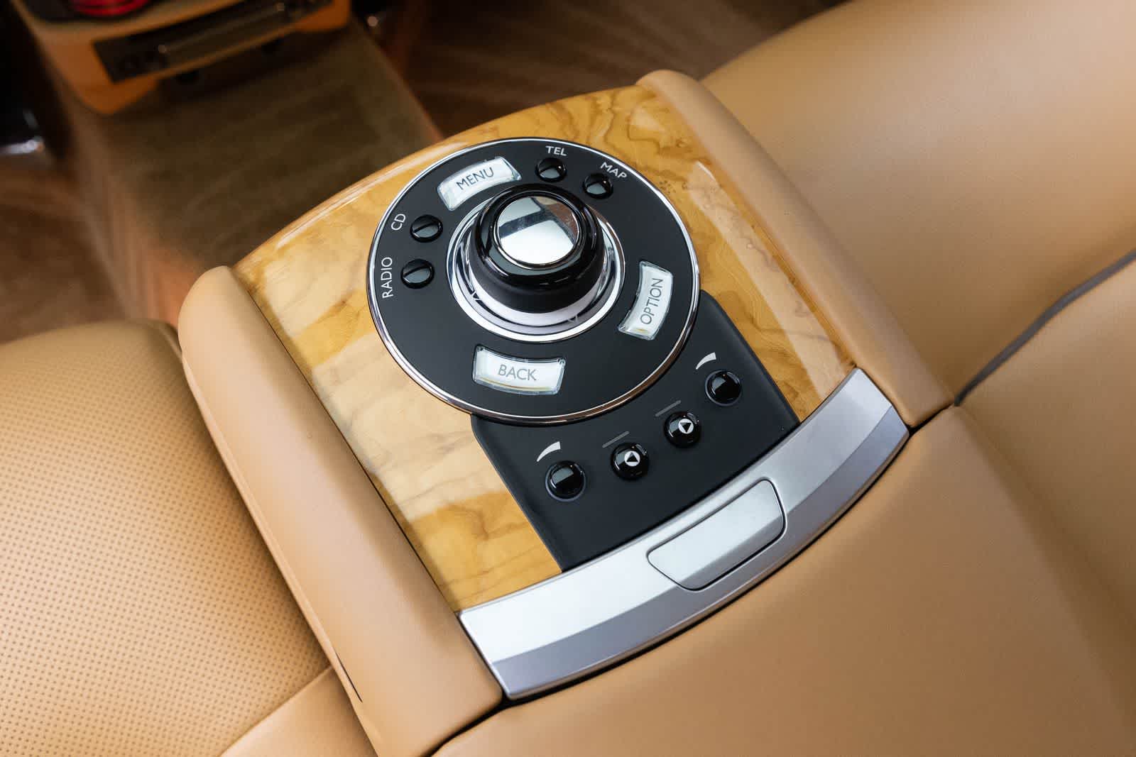 Thumbnail: 2013 Rolls-Royce Ghost - 35