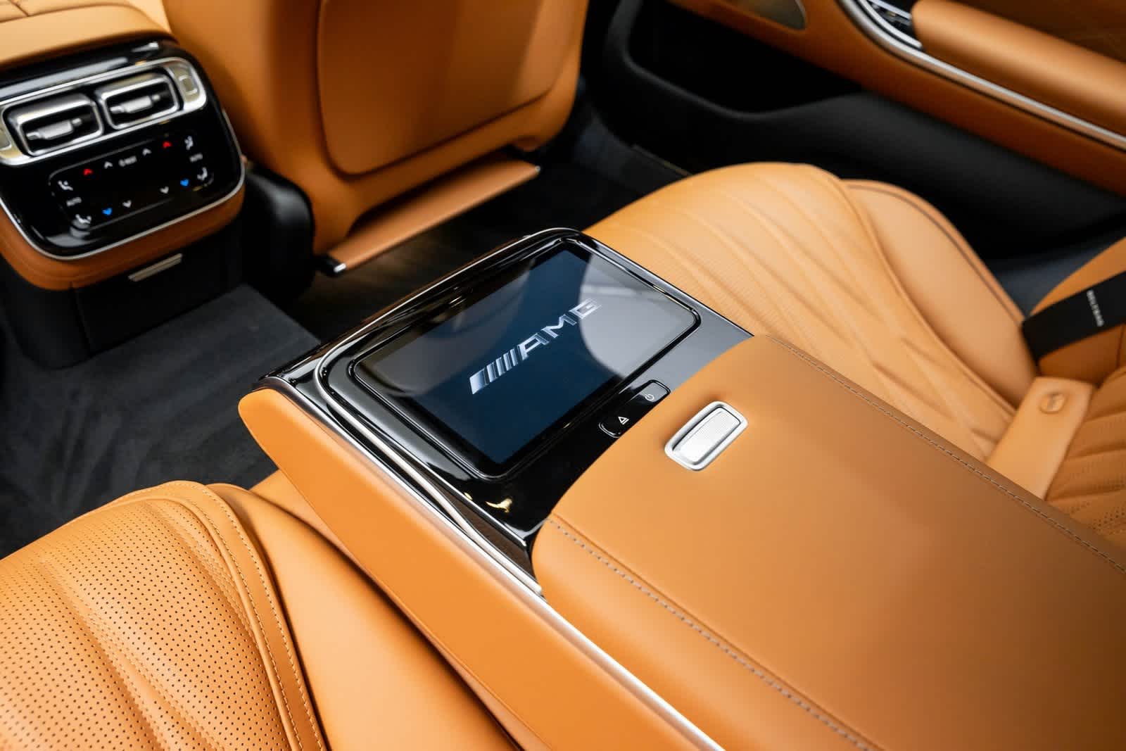 Thumbnail: 2024 Mercedes-Benz S-Class - 40